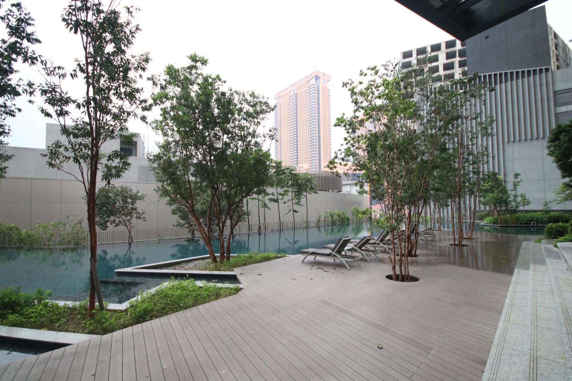 Apartment Lucentia By Eas Maju